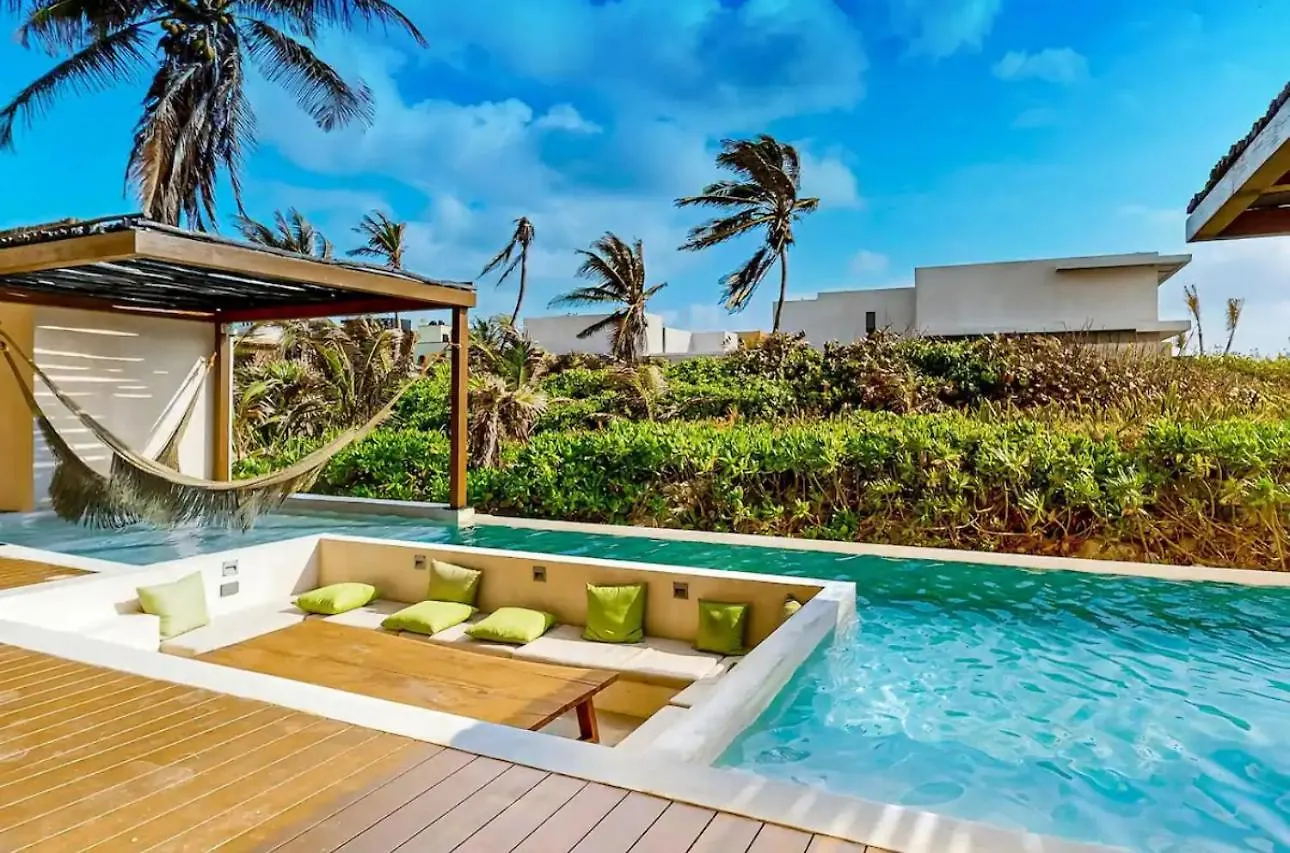 Aparthotel Luxury And Mordern Beachfront Condo By Bt Homes Tancah