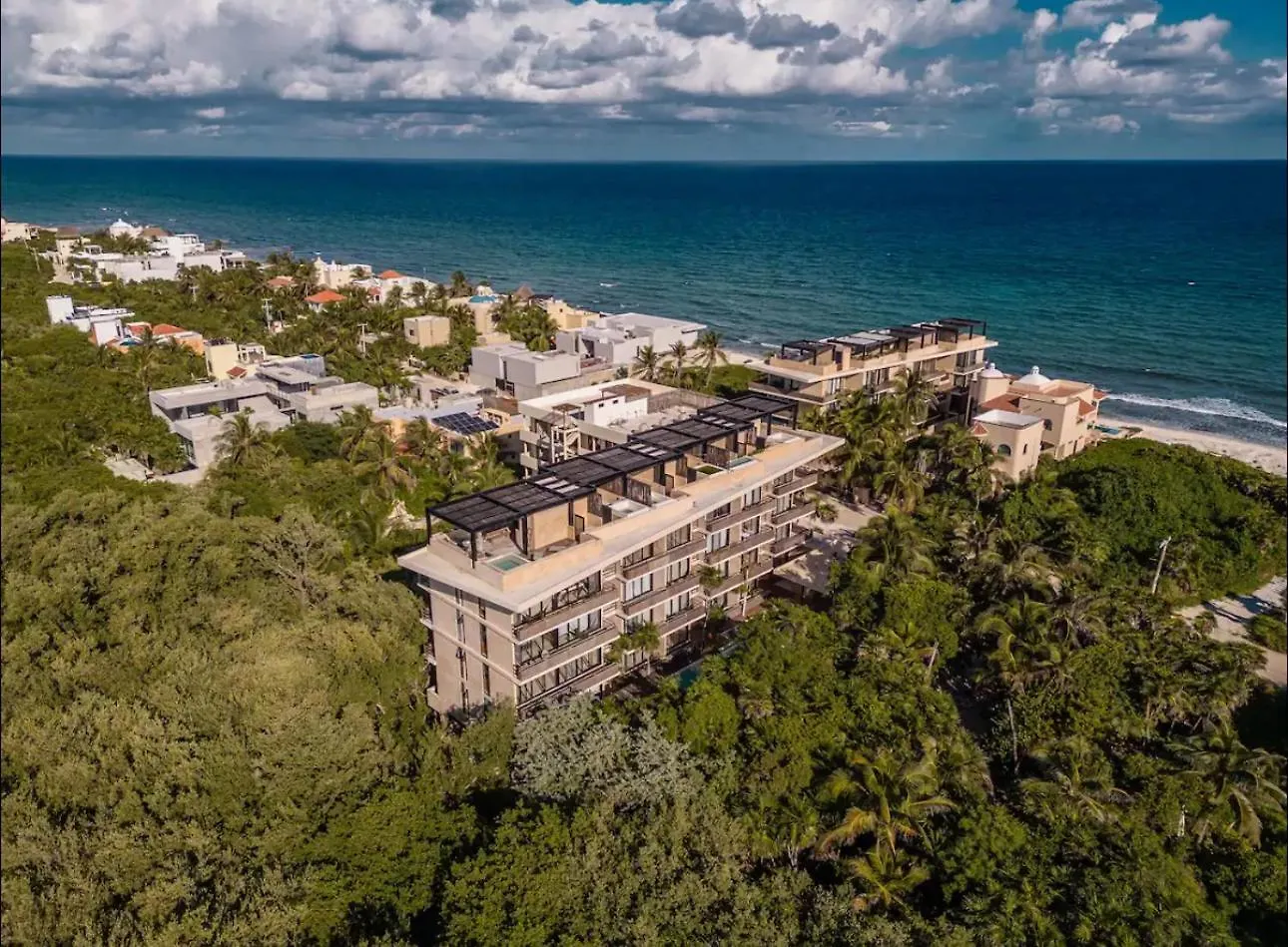 Aparthotel Luxury And Mordern Beachfront Condo By Bt Homes Tancah