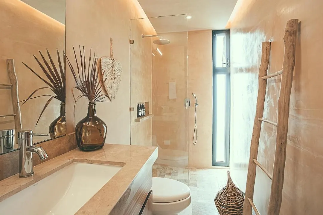 Aparthotel Luxury And Mordern Beachfront Condo By Bt Homes Tancah Mexico